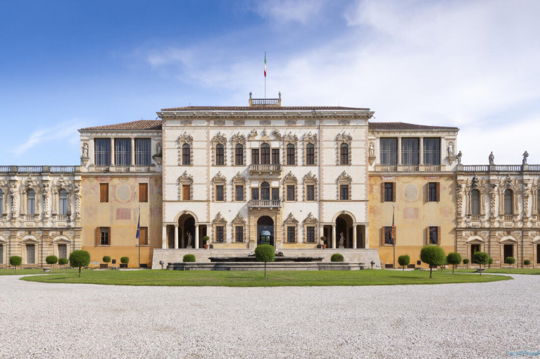 Facade of Villa Contarini