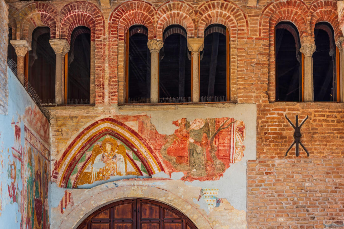 Abbey of Santa Maria in Silvis - 15th century fresco with Archangel Gabriel