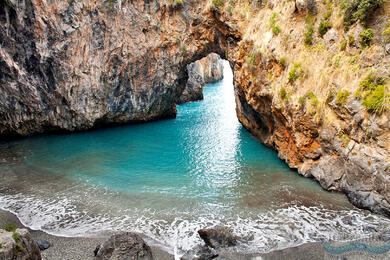 The Arco Magno rock arch and the legend of Aeneas