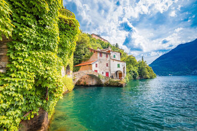 Nesso - Waterfall and ancient bridge