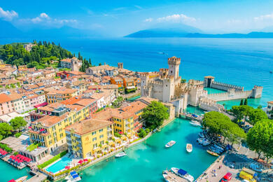 Sirmione? Sights, thermal baths and beaches like in Jamaica!