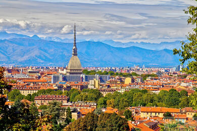 Turin, a city with French features