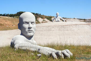 Giants of Peccioli, art under the Tuscan sky