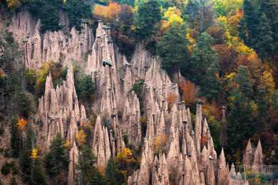 The wondrous work of nature: the pyramids of the Earth