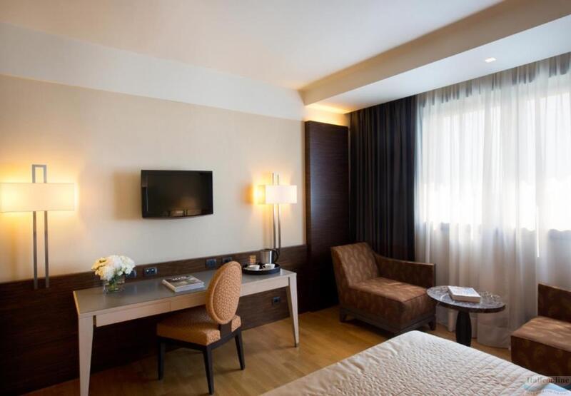 Starhotels Grand Milan